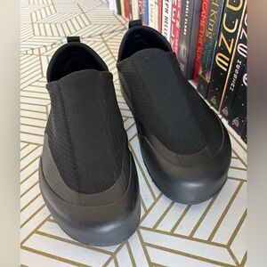 NWOT Arc’teryx Kragg Shoe – Original Version – women’s US 6